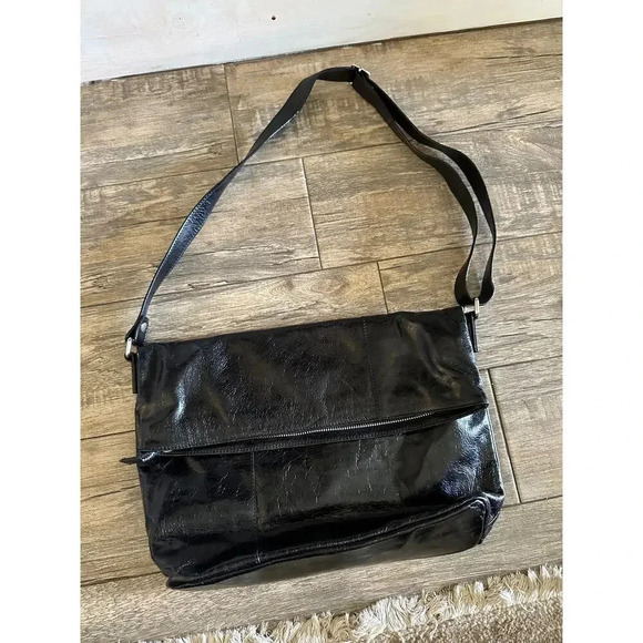 Garnet Hill Black Shiny Leather Hobo Shoulder Handbag - Picture 1 of 13